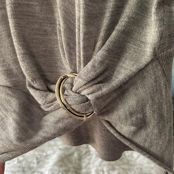 Donna Karan New York Front Twist Cascade Sweater Gold Hardware Silver Metallic M - Picture 6 of 6